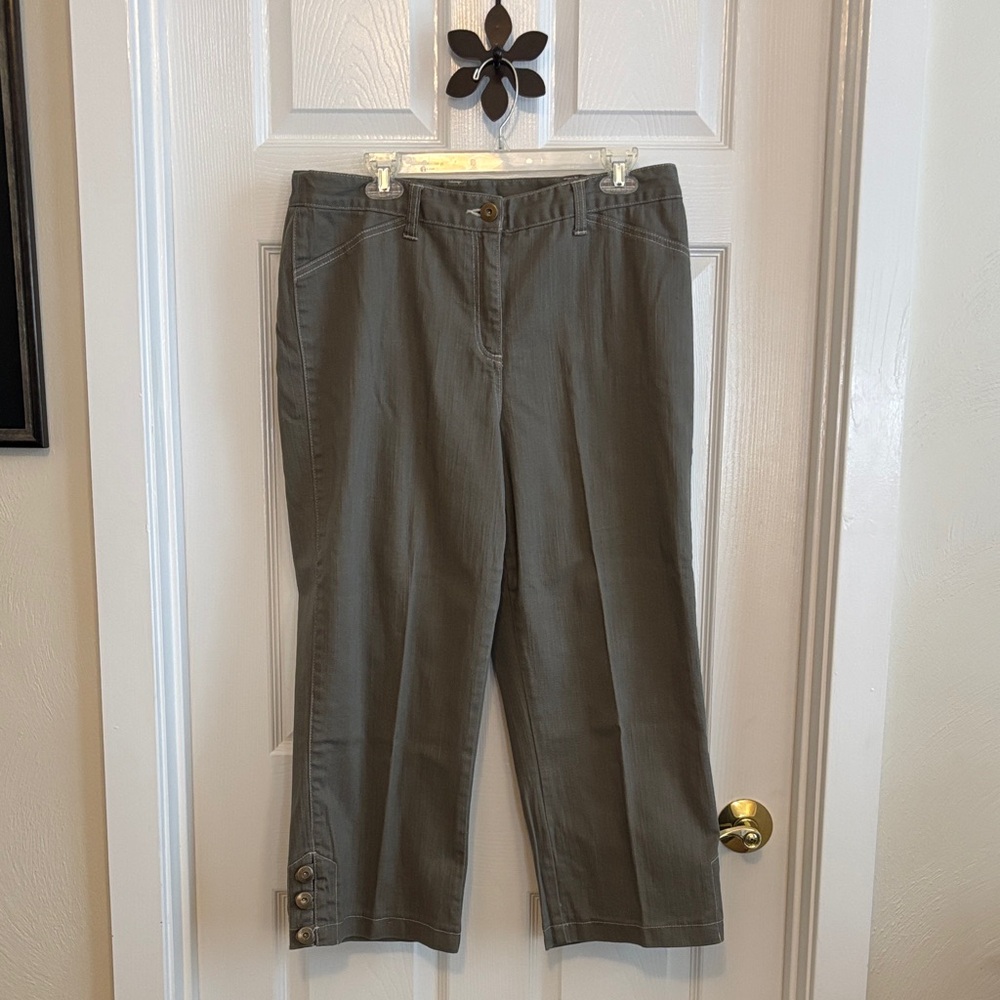 Multiples Khaki Chinos Cropped Pants Elastic in side of High Waist Belt Loops 14